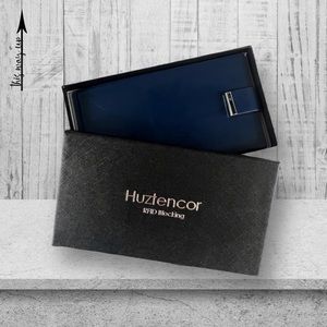 HUZTENCOR RFID Blocking Women’s Card Wallet-New in Plastic and Box